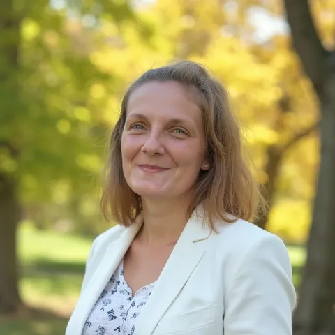 Mona-Marleen Krüger — Gründerin & Geschäftsführerin